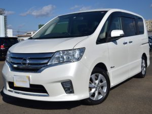 日産セレナ1